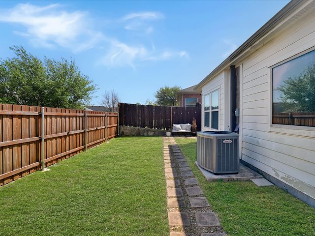 6527 Portside Ridge Lane, Dallas, TX 75249