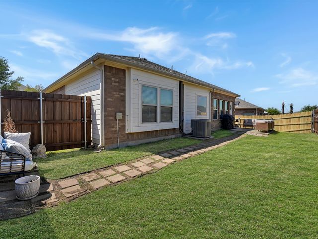 6527 Portside Ridge Lane, Dallas, TX 75249