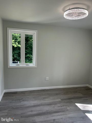 109 CORAL AVE, Mount Laurel, NJ 08054