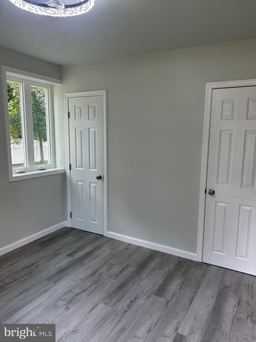 109 CORAL AVE, Mount Laurel, NJ 08054