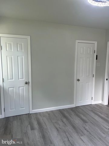 109 CORAL AVE, Mount Laurel, NJ 08054