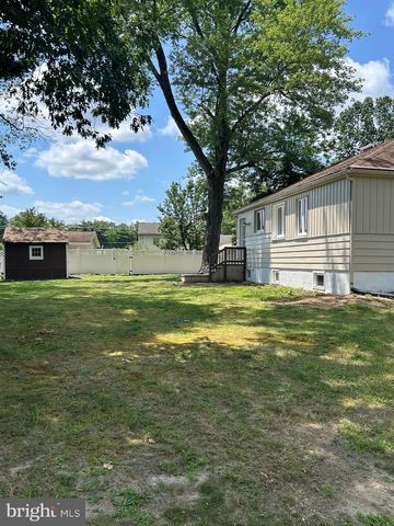 109 CORAL AVE, Mount Laurel, NJ 08054
