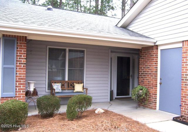 335 Pinehurst Trace Drive, Pinehurst, NC 28374