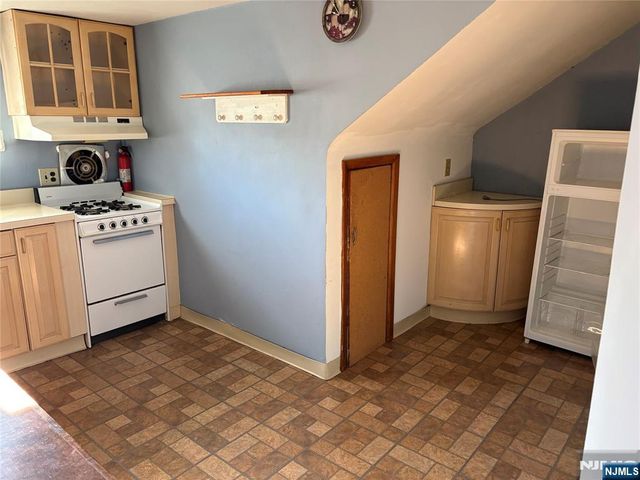 739 Garden Street, Carlstadt, NJ 07072