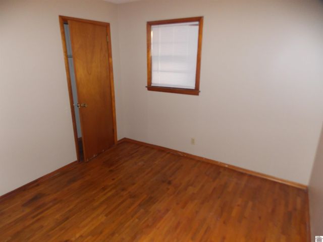 512 Elm Street, Clinton, KY 42031