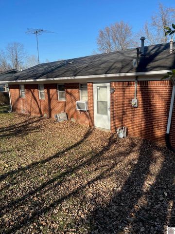 512 Elm Street, Clinton, KY 42031