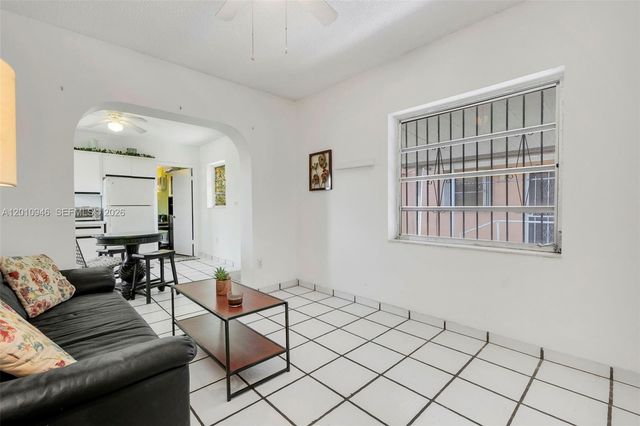167 W 34th St, Hialeah, FL 33012