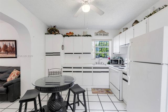 167 W 34th St, Hialeah, FL 33012