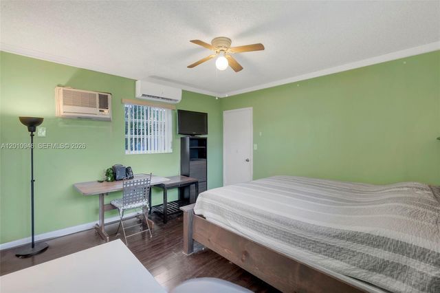 167 W 34th St, Hialeah, FL 33012