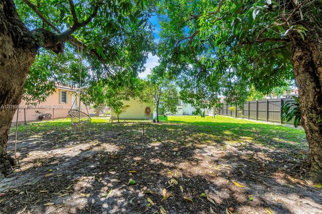 167 W 34th St, Hialeah, FL 33012