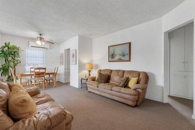 167 W 34th St, Hialeah, FL 33012