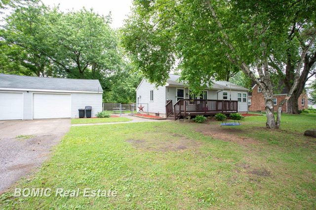 8510 N Genesee Road, Mount Morris, MI 48458