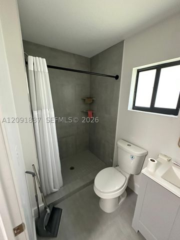 147 NW 61st St, Miami, FL 33127