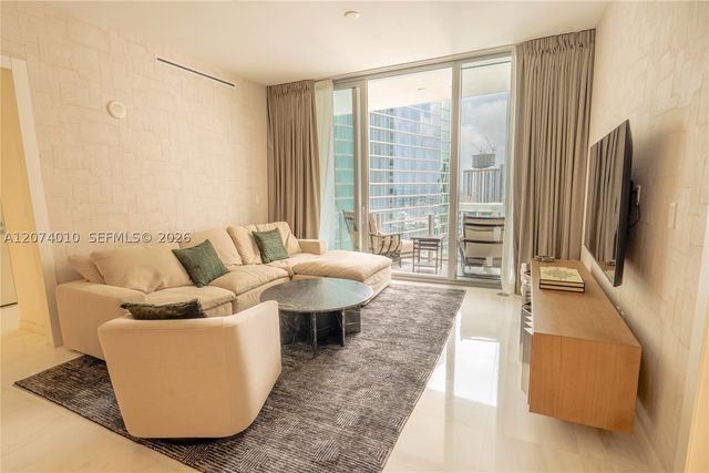 300 Biscayne Boulevard Way 3109W, Miami, FL 33131