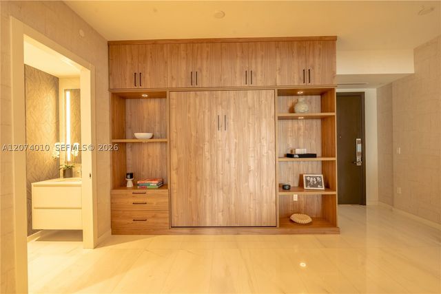 300 Biscayne Boulevard Way 3109W, Miami, FL 33131