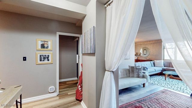 11820 Edgewater Drive 110, Lakewood, OH 44107