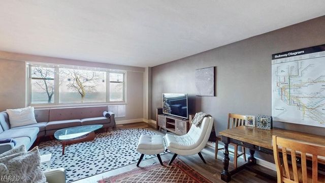 11820 Edgewater Drive 110, Lakewood, OH 44107