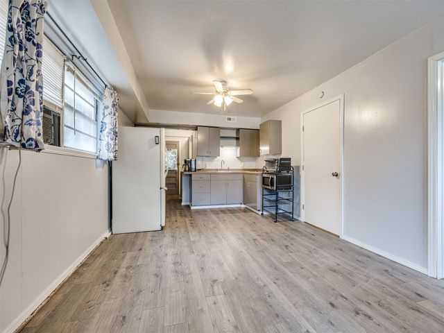 1209 N Walnut Street, Guthrie, OK 73044