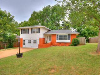 1209 N Walnut Street, Guthrie, OK 73044