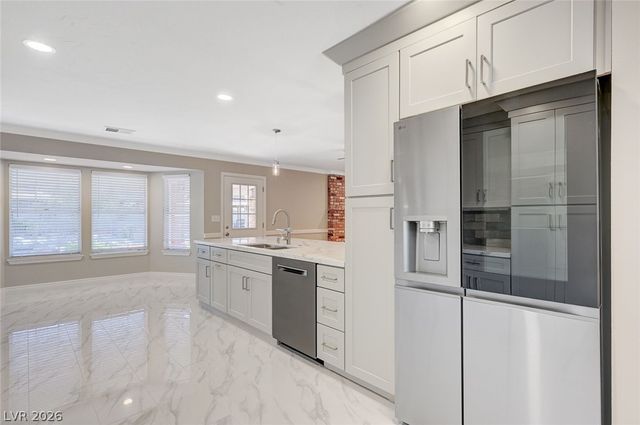 7145 Rogers Street, Las Vegas, NV 89118