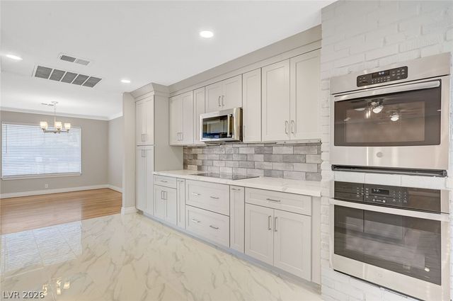 7145 Rogers Street, Las Vegas, NV 89118