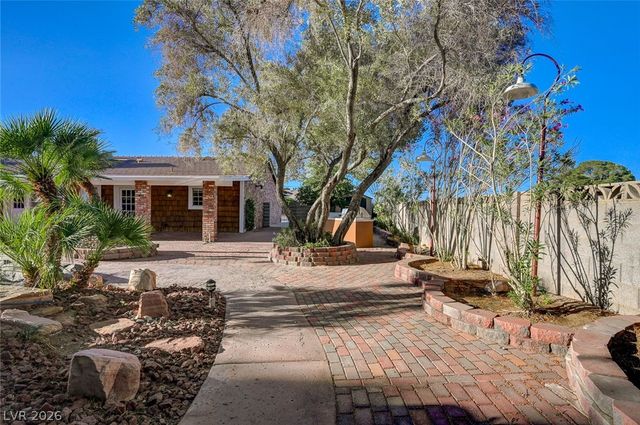 7145 Rogers Street, Las Vegas, NV 89118