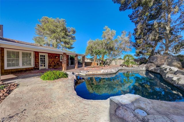 7145 Rogers Street, Las Vegas, NV 89118