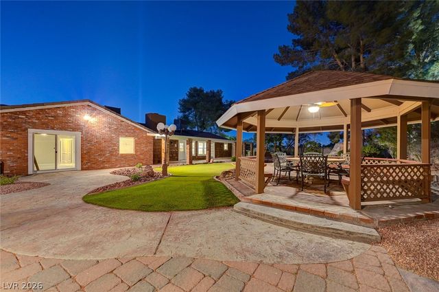 7145 Rogers Street, Las Vegas, NV 89118