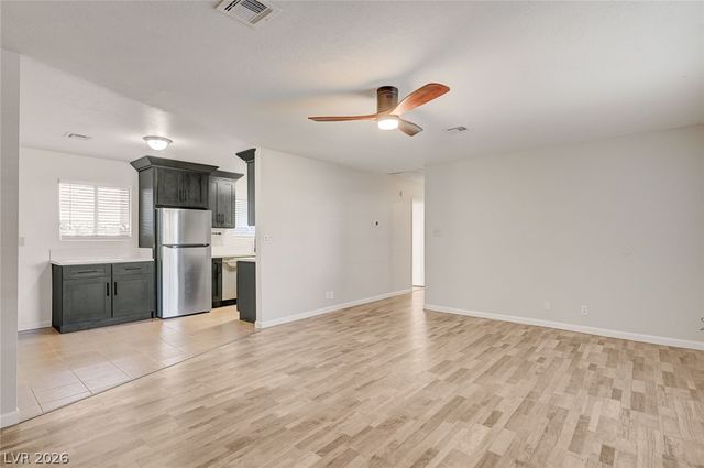 7145 Rogers Street, Las Vegas, NV 89118