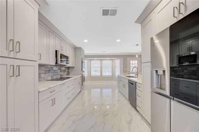 7145 Rogers Street, Las Vegas, NV 89118