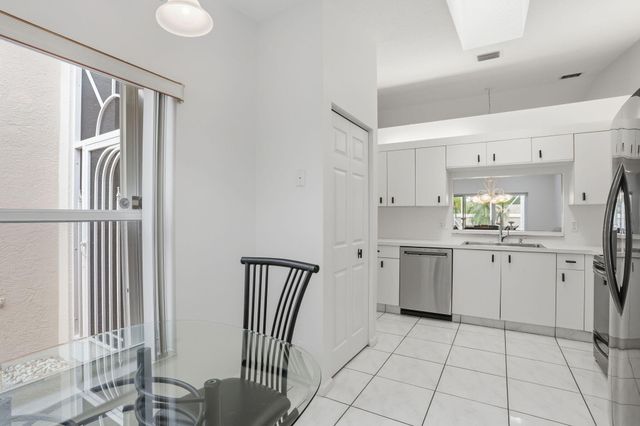 18 Sausalito Drive, Boynton Beach, FL 33436