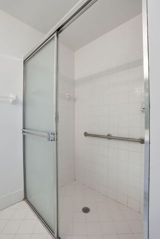 18 Sausalito Drive, Boynton Beach, FL 33436