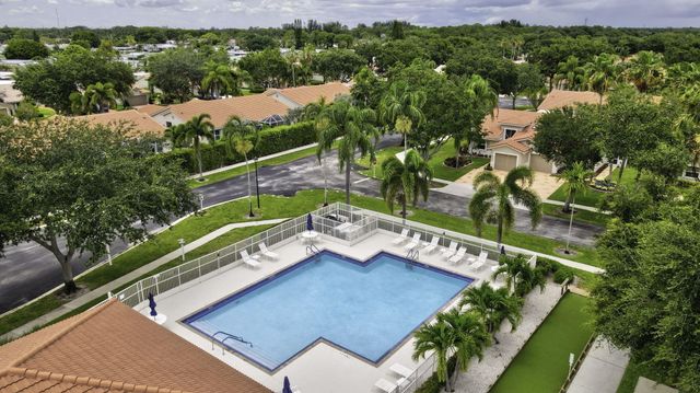 18 Sausalito Drive, Boynton Beach, FL 33436