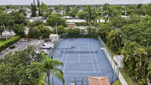 18 Sausalito Drive, Boynton Beach, FL 33436