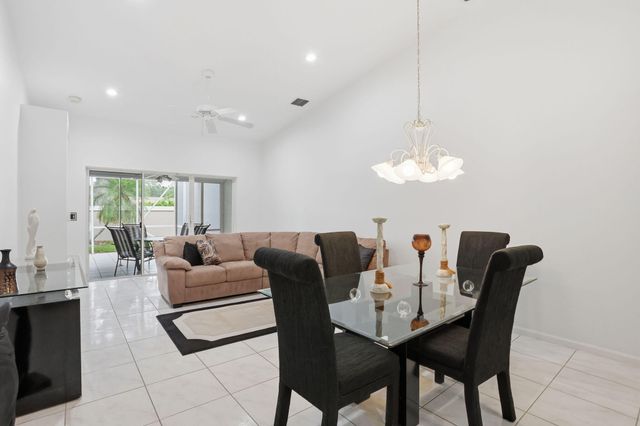 18 Sausalito Drive, Boynton Beach, FL 33436