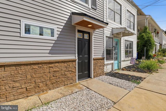 1 PLEASANT AVE, New Freedom, PA 17349