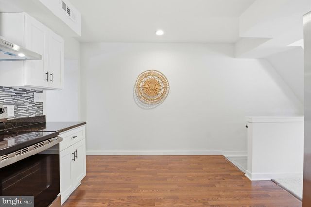 1 PLEASANT AVE, New Freedom, PA 17349