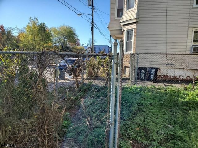 255 22Nd St, Irvington Twp., NJ 07111