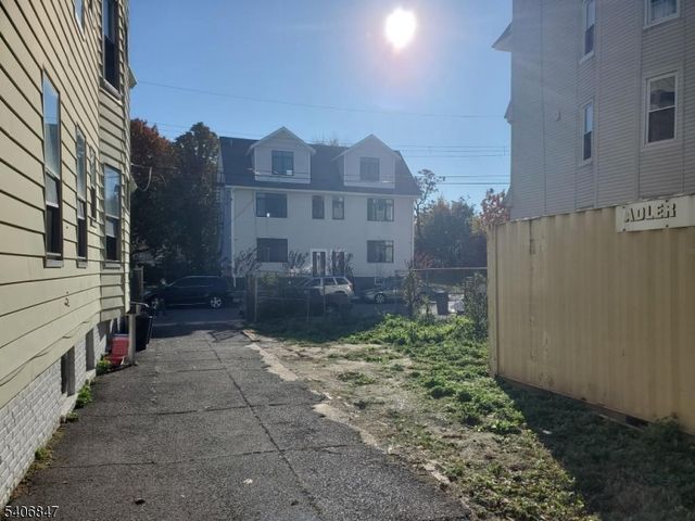 255 22Nd St, Irvington Twp., NJ 07111