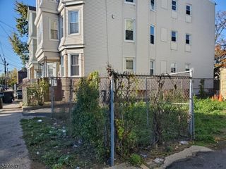 255 22Nd St, Irvington Twp., NJ 07111