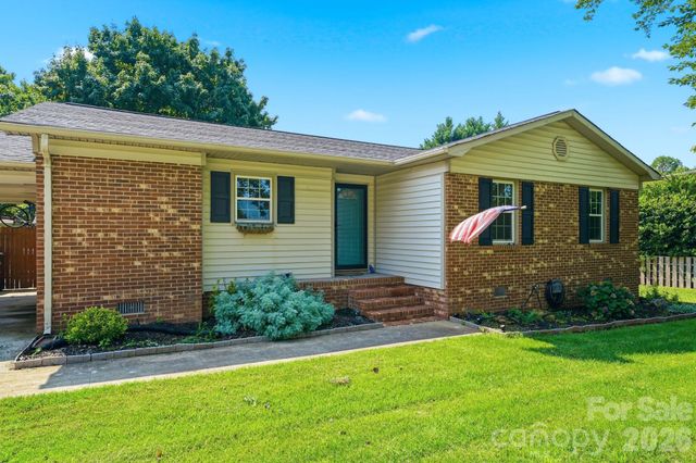 3107 Winston Drive NW, Concord, NC 28027