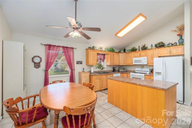 57 Gloria Way, Waynesville, NC 28785