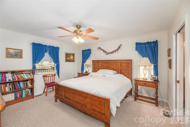 57 Gloria Way, Waynesville, NC 28785