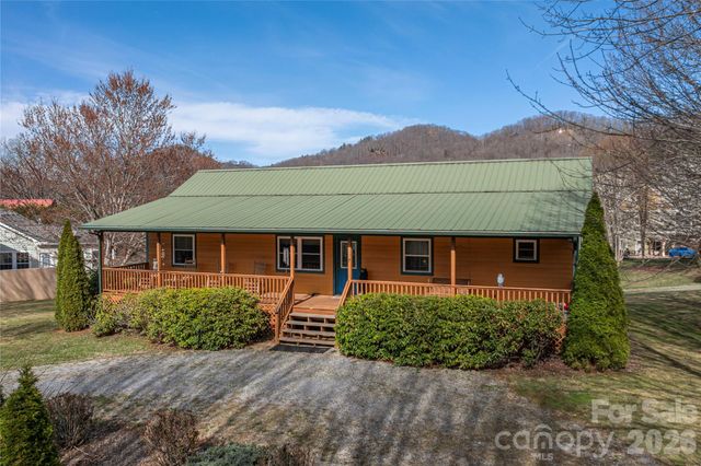 57 Gloria Way, Waynesville, NC 28785