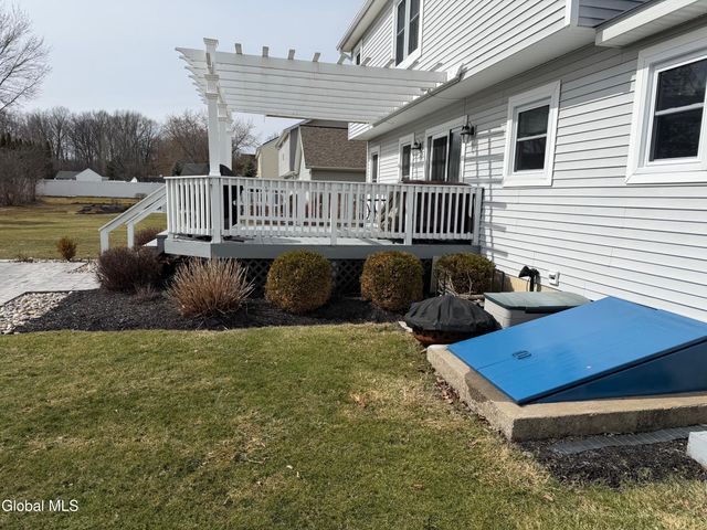 19 Marne Street, Colonie, NY 12189