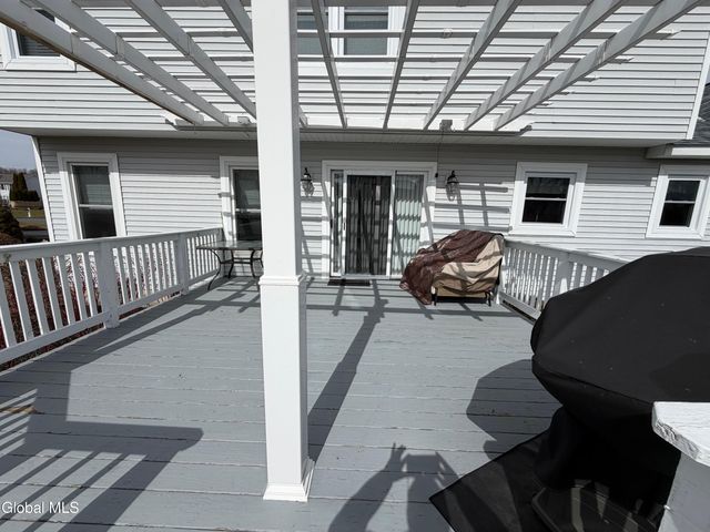 19 Marne Street, Colonie, NY 12189