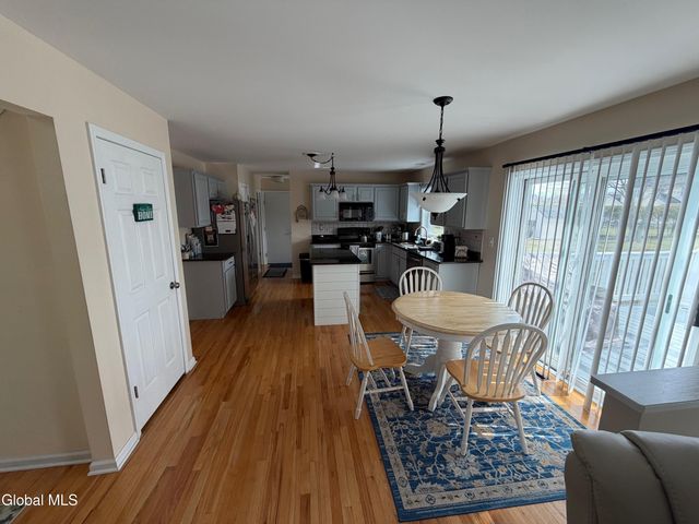 19 Marne Street, Colonie, NY 12189