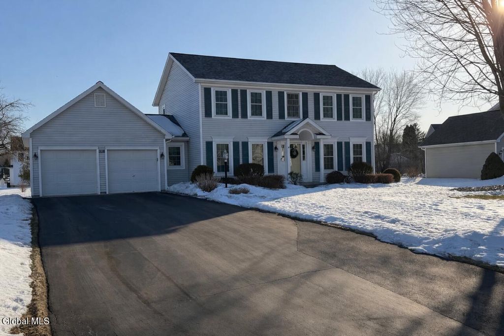 19 Marne Street, Colonie, NY 12189