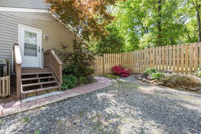 4 Russet Court, Durham, NC 27712