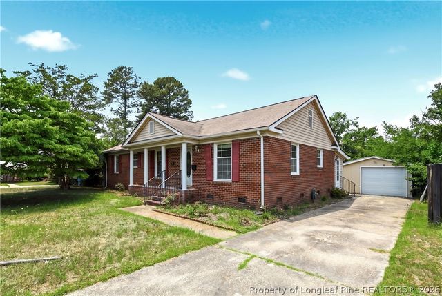 544 Farmview Drive, Fayetteville, NC 28311